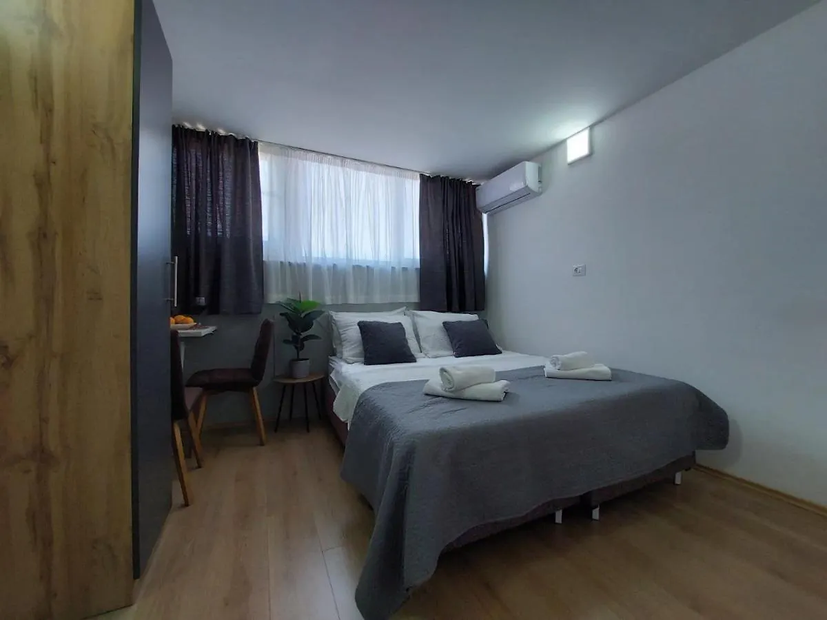 Apartmani Roza