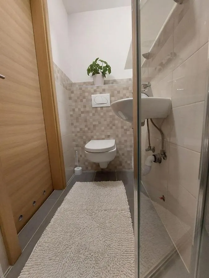 Apartmani Roza 0*, Pula Croatia