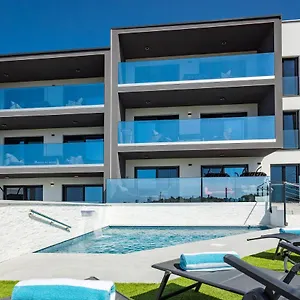 Appartement Ps, Pula