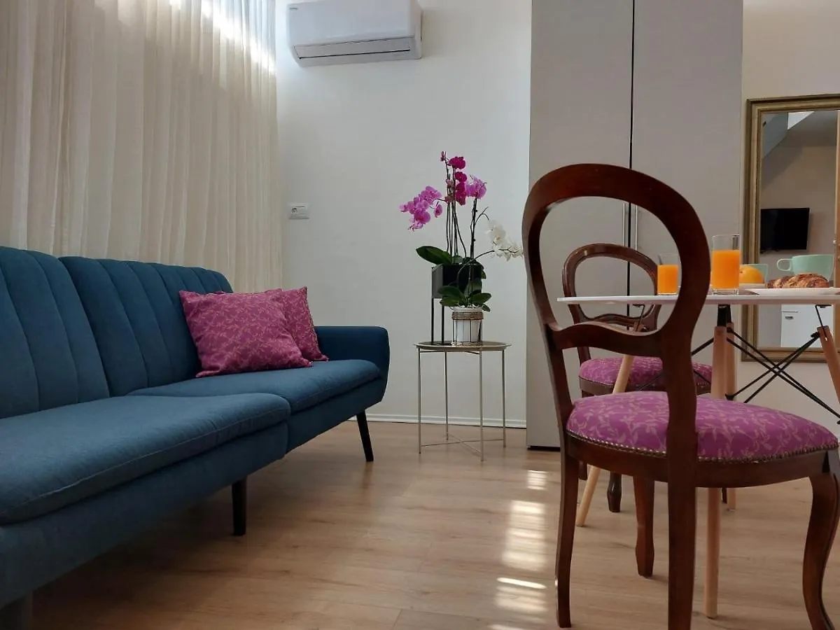 Apartmani Roza Pula 0*,  Croatia